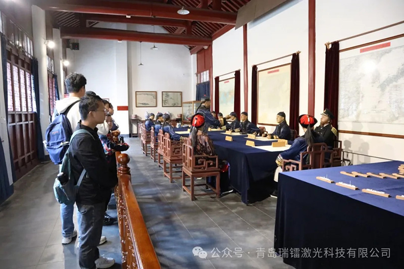 十年共成長(zhǎng) 揚(yáng)帆再啟航 十年共成長(zhǎng) 揚(yáng)帆再啟航