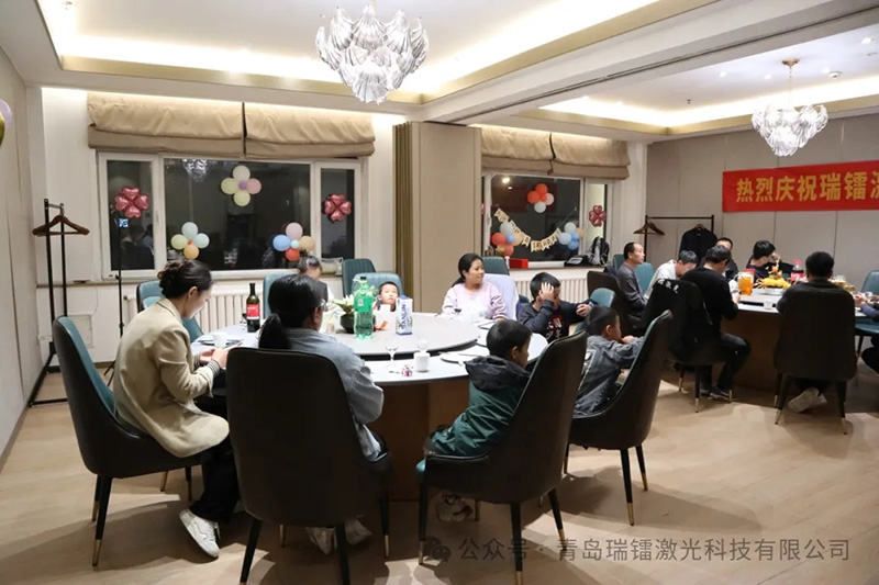 十年共成長(zhǎng) 揚(yáng)帆再啟航 十年共成長(zhǎng) 揚(yáng)帆再啟航